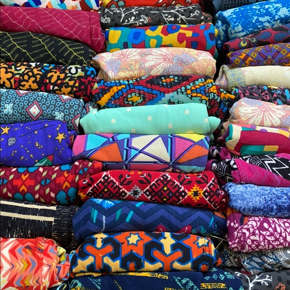 LuLaRoe Mystery NWT Leggings PRICE IS FIRM - Picture 5 of 15